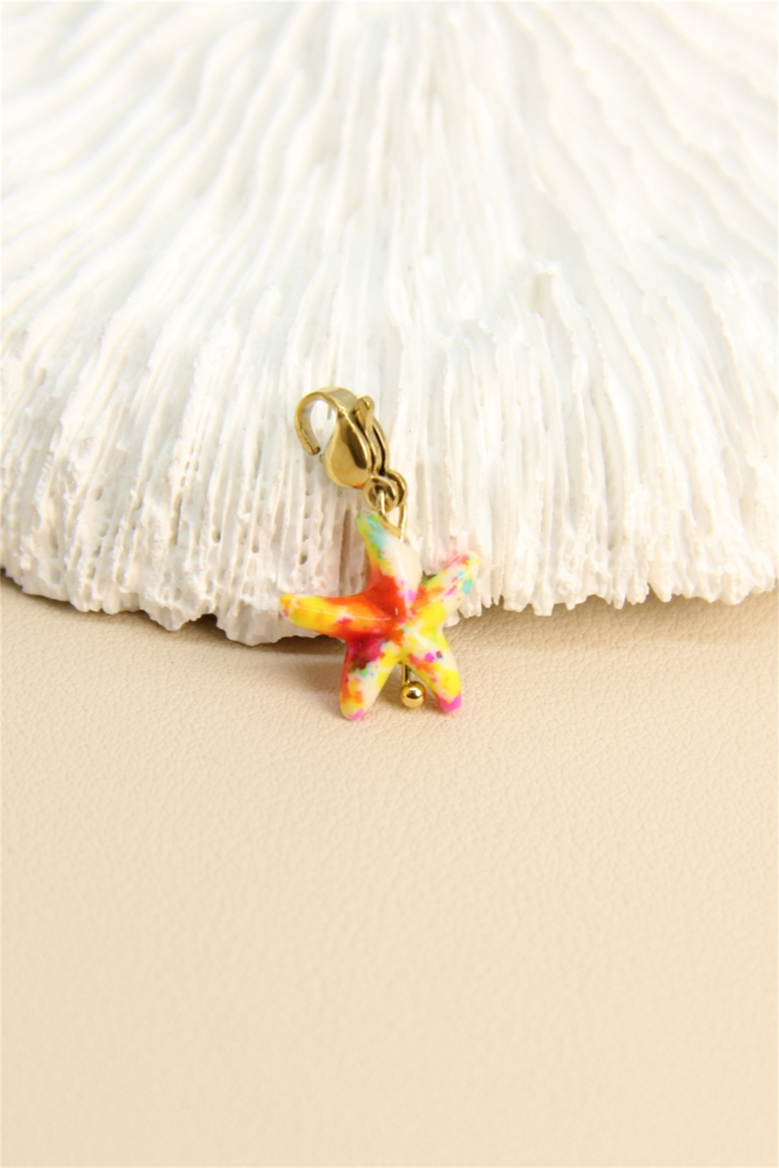 Grossiste Bellissima - Pendentif étoile de mer en acier inoxydable – Coloré et tendance