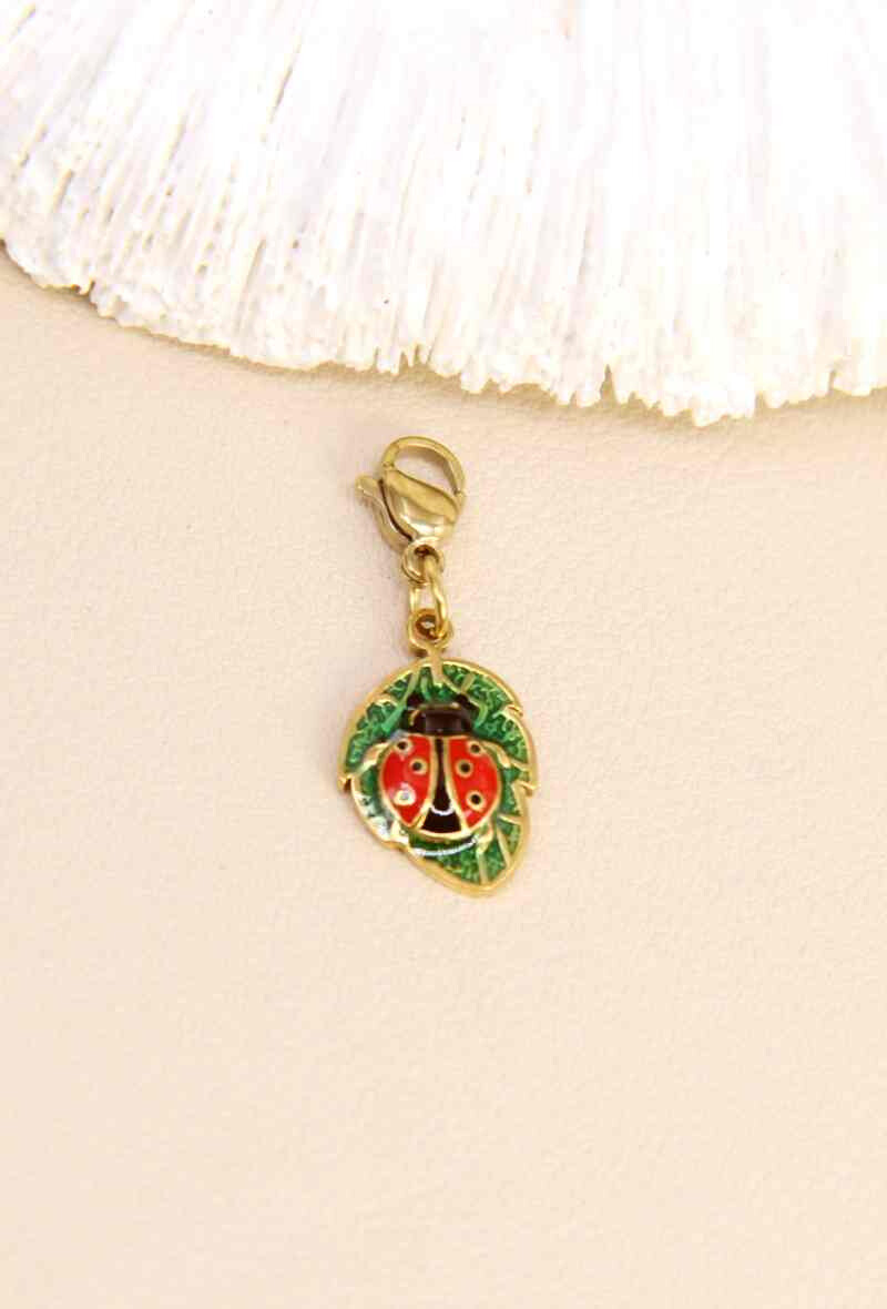 Wholesaler Bellissima - Ladybug charm on leaf - A delicate lucky charm