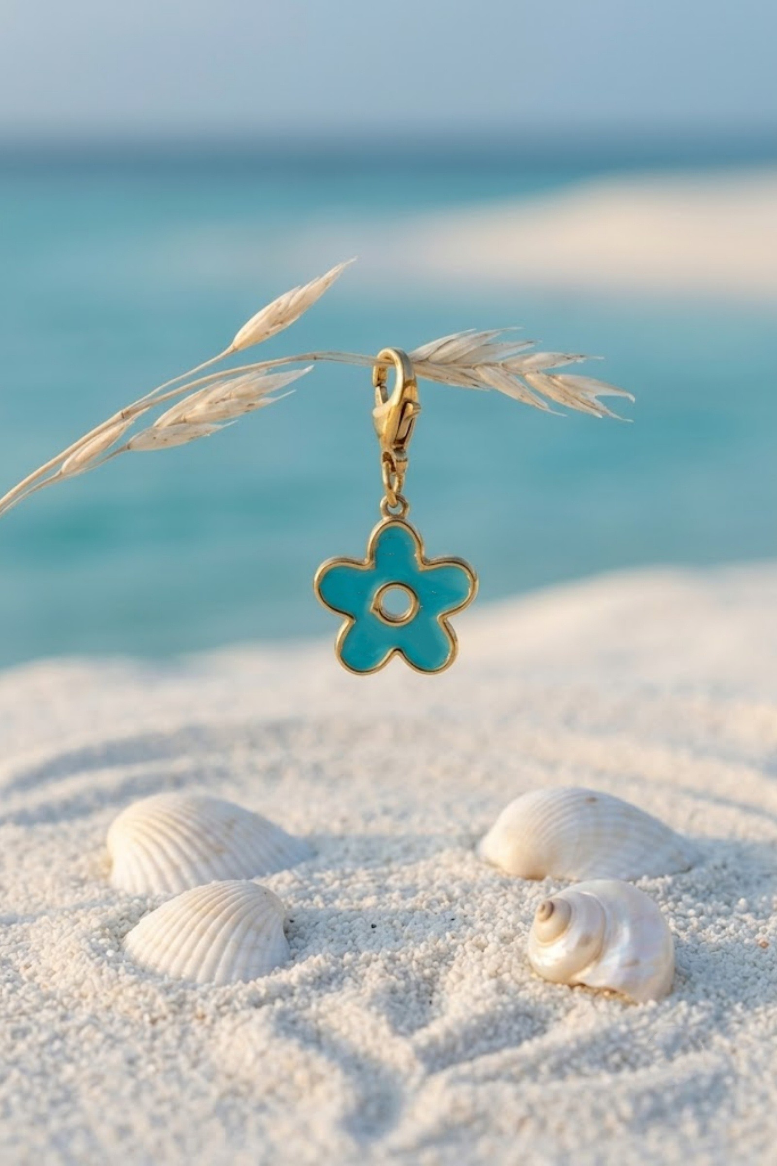 Grossiste Bellissima - Pendentif Fleur Turquoise en Acier Inoxydable – Douceur & Tendance