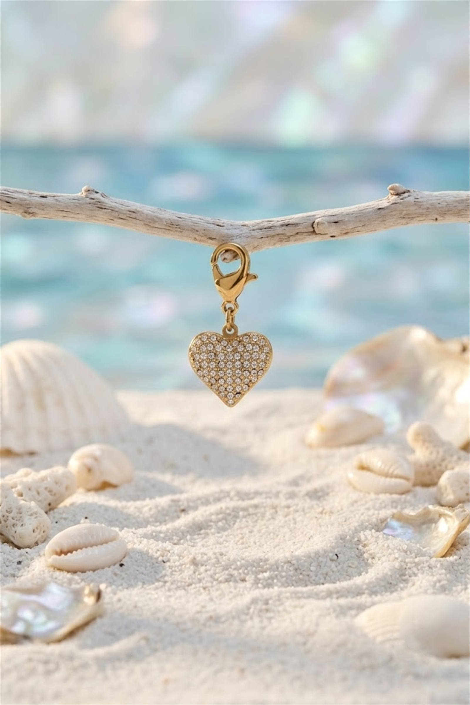 Grossiste Bellissima - Charms Cœur Zircon en Acier Inoxydable – Une Touche d’Éclat et de Tendresse