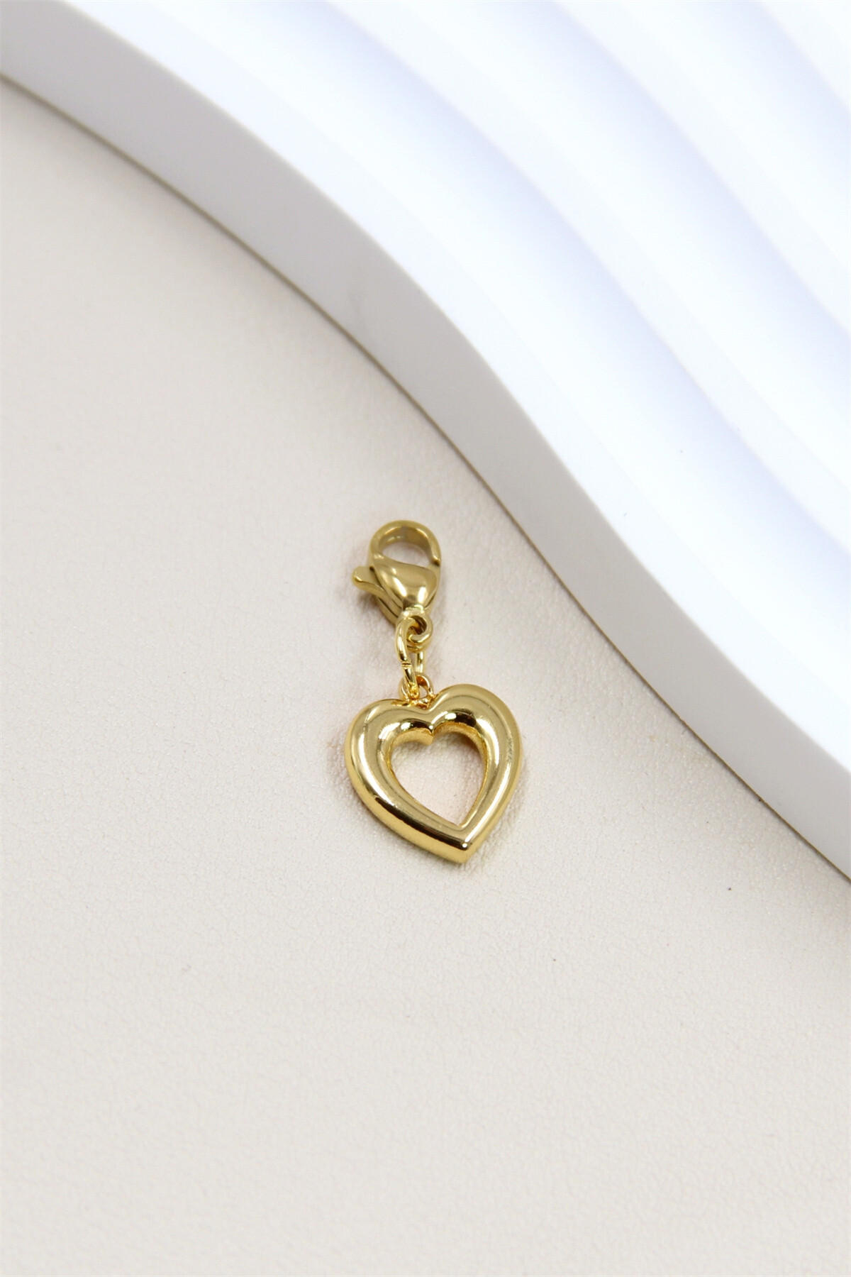 Grossiste Bellissima - Pendentif Cœur en Acier Inoxydable - Élégance et Raffinement