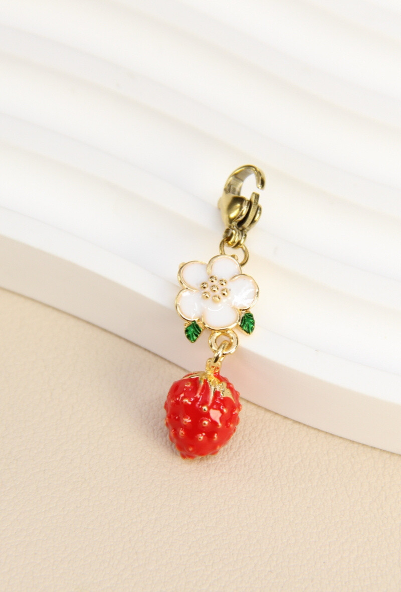 Grossiste Bellissima - Pendentif  Fraise en Acier Inoxydable - Élégance Gourmande