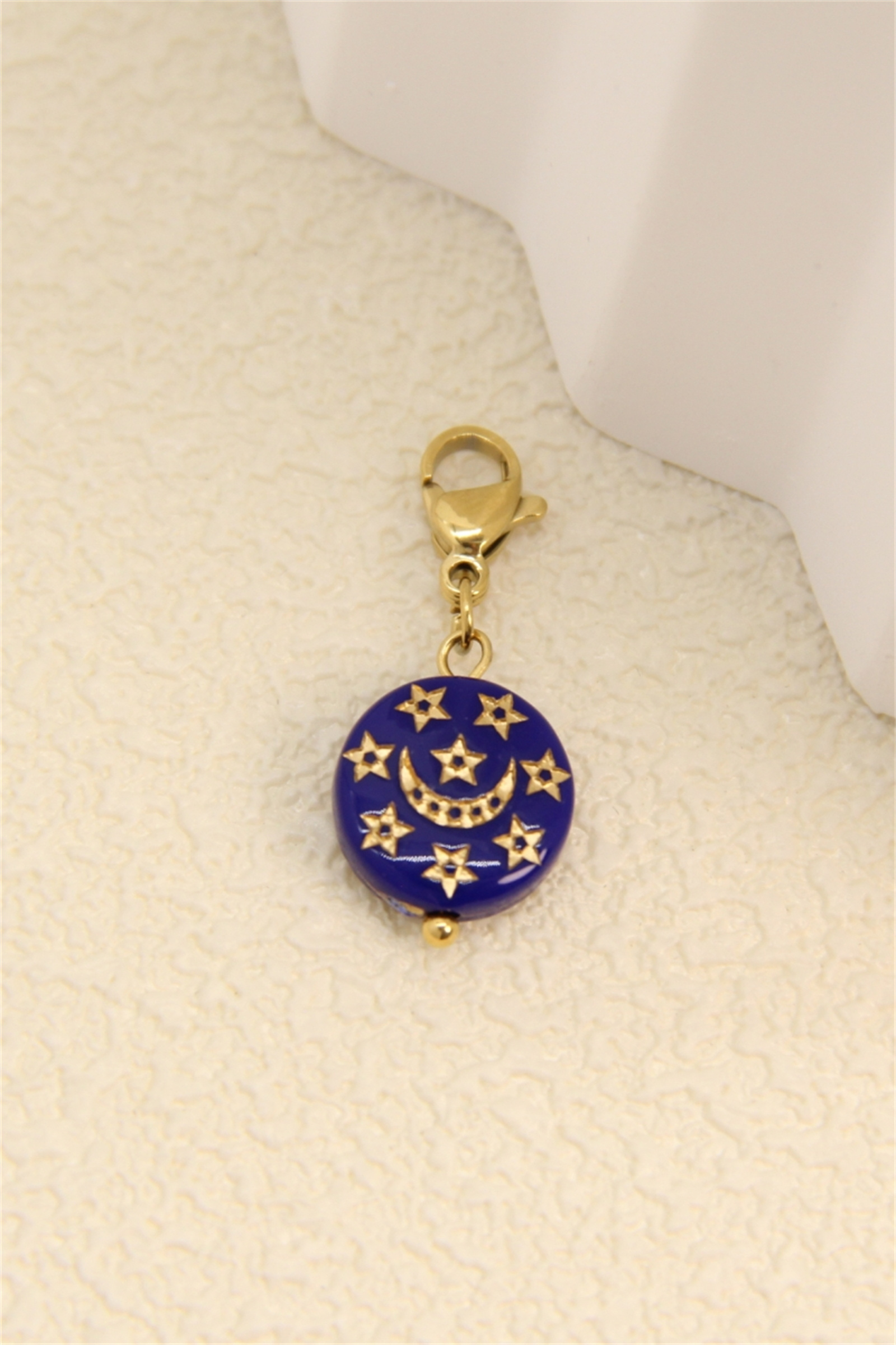 Grossiste Bellissima - Charm Lune & Étoiles Personnalisable – Acier Inoxydable Doré | Charms Céleste