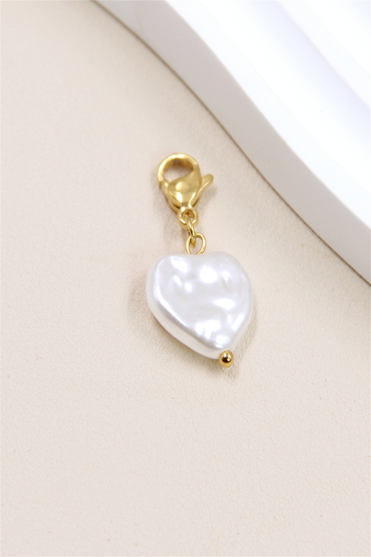 Grossiste Bellissima - Pendentif Cœur en Acier Inoxydable - Élégance et Raffinement
