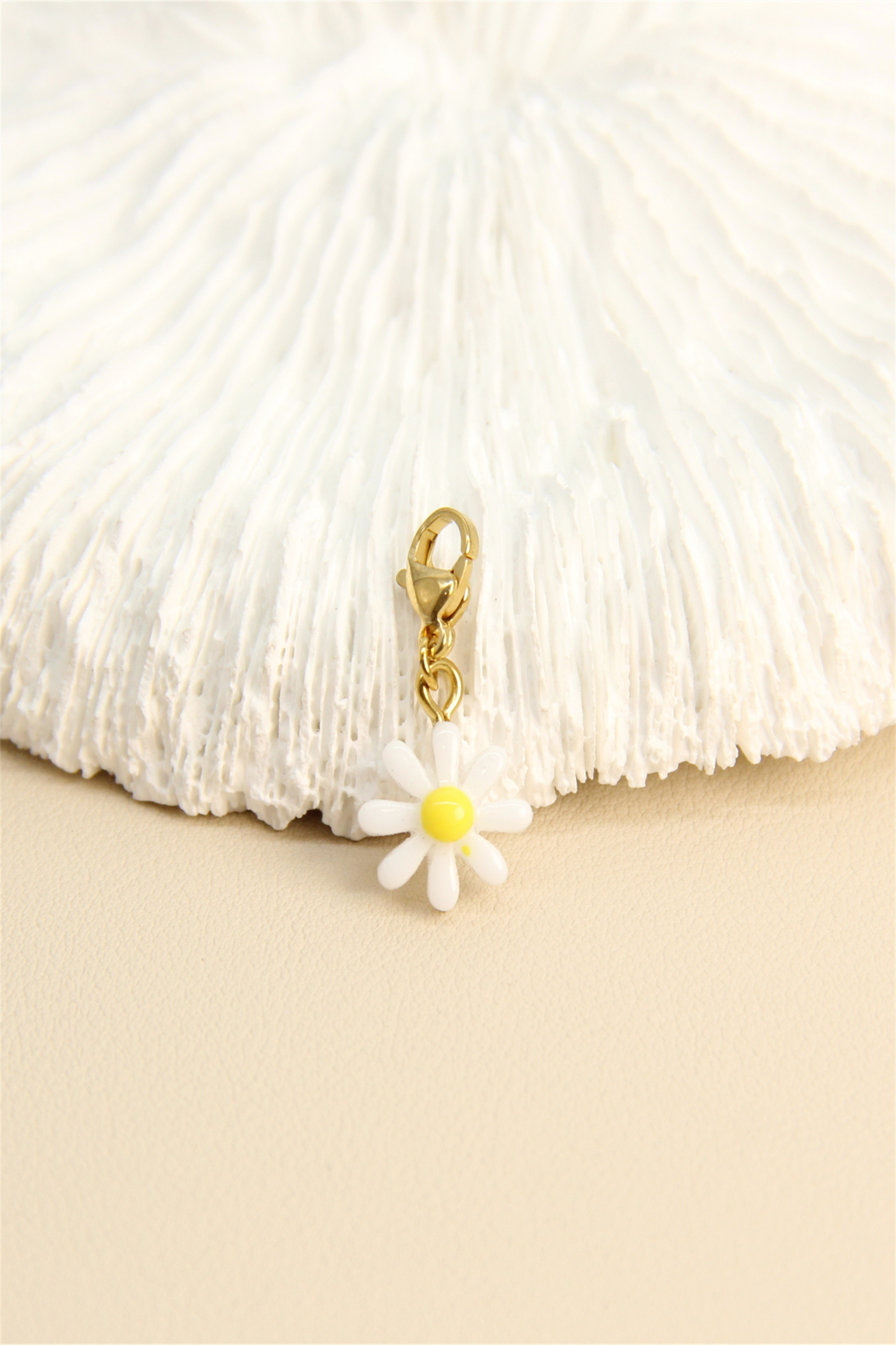 Grossiste Bellissima - Pendentif Marguerite Blanche en Acier Inoxydable