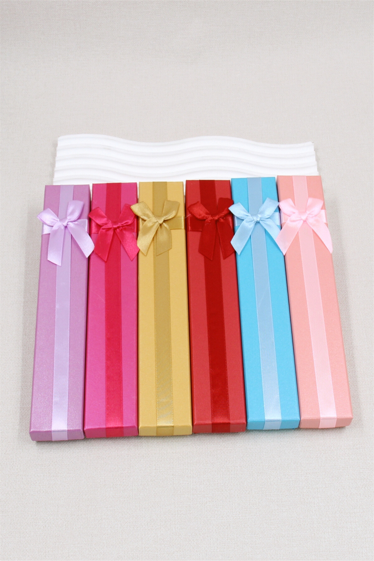 Wholesaler Bellissima - Chic Jewelry Box - Set of 12 pcs Assorted Colors