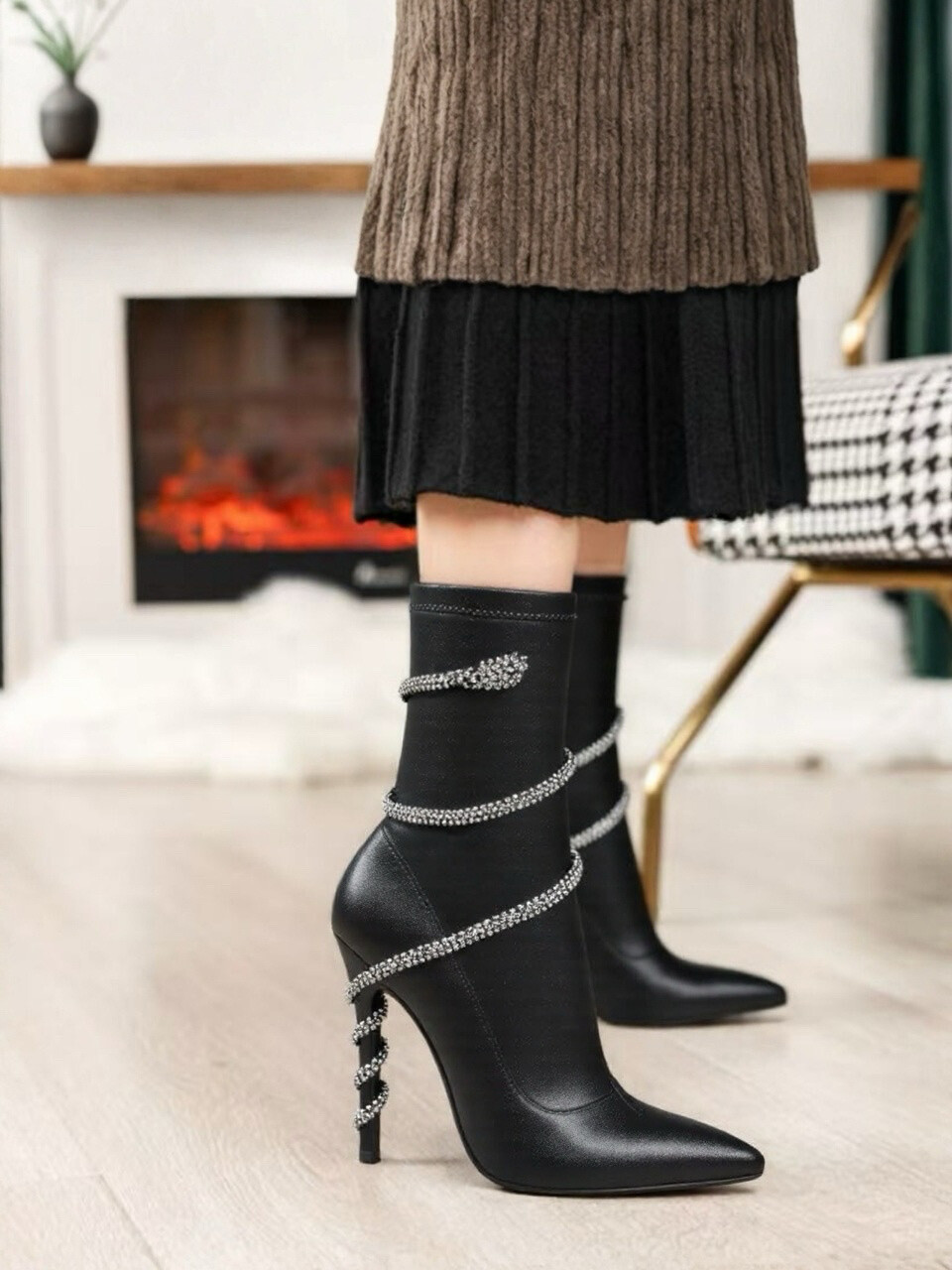 Grossiste Bello Star - Bottine à talon fine en simili cuir strass