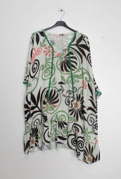 Robe élégante en coton pour femme, collection Automne/Hiver 2025, parfaite pour la saison fraîche.