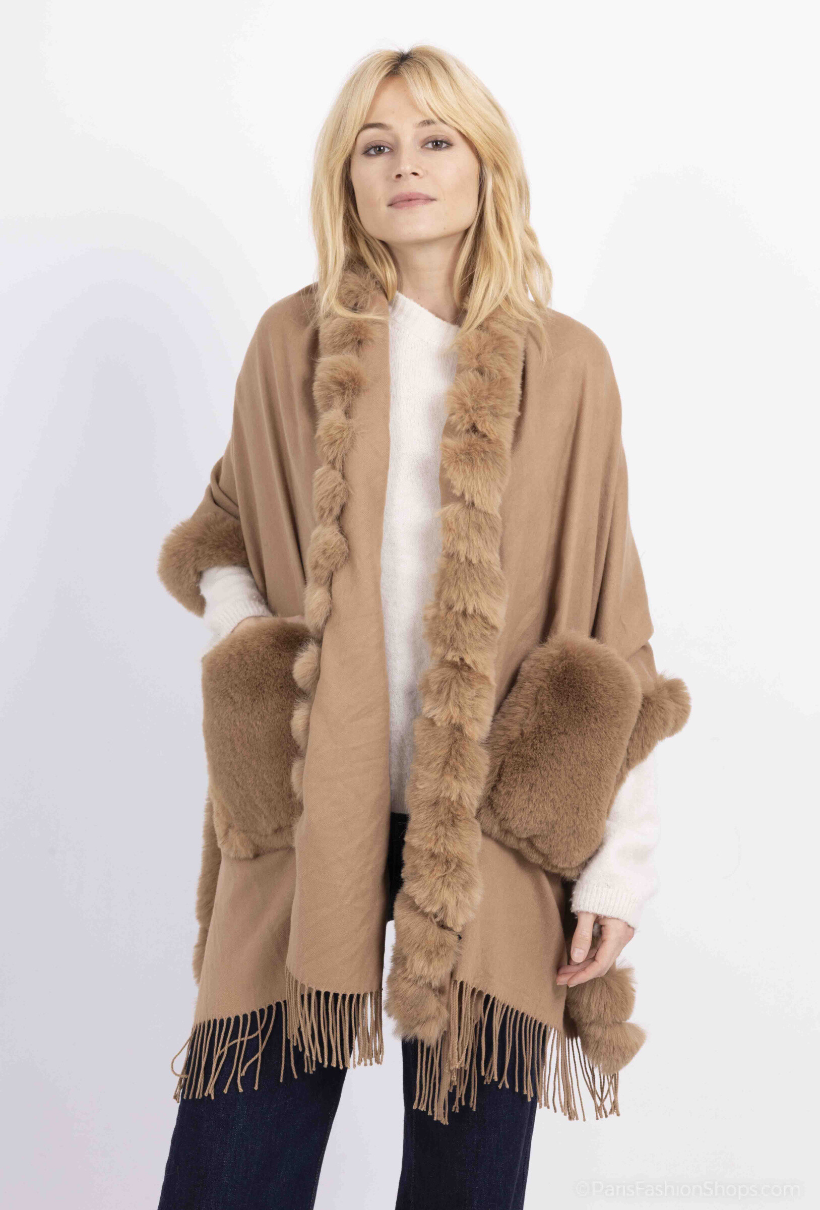 Grossiste Best Angel-Fashion Kingdom - Cape avec poches latérales
