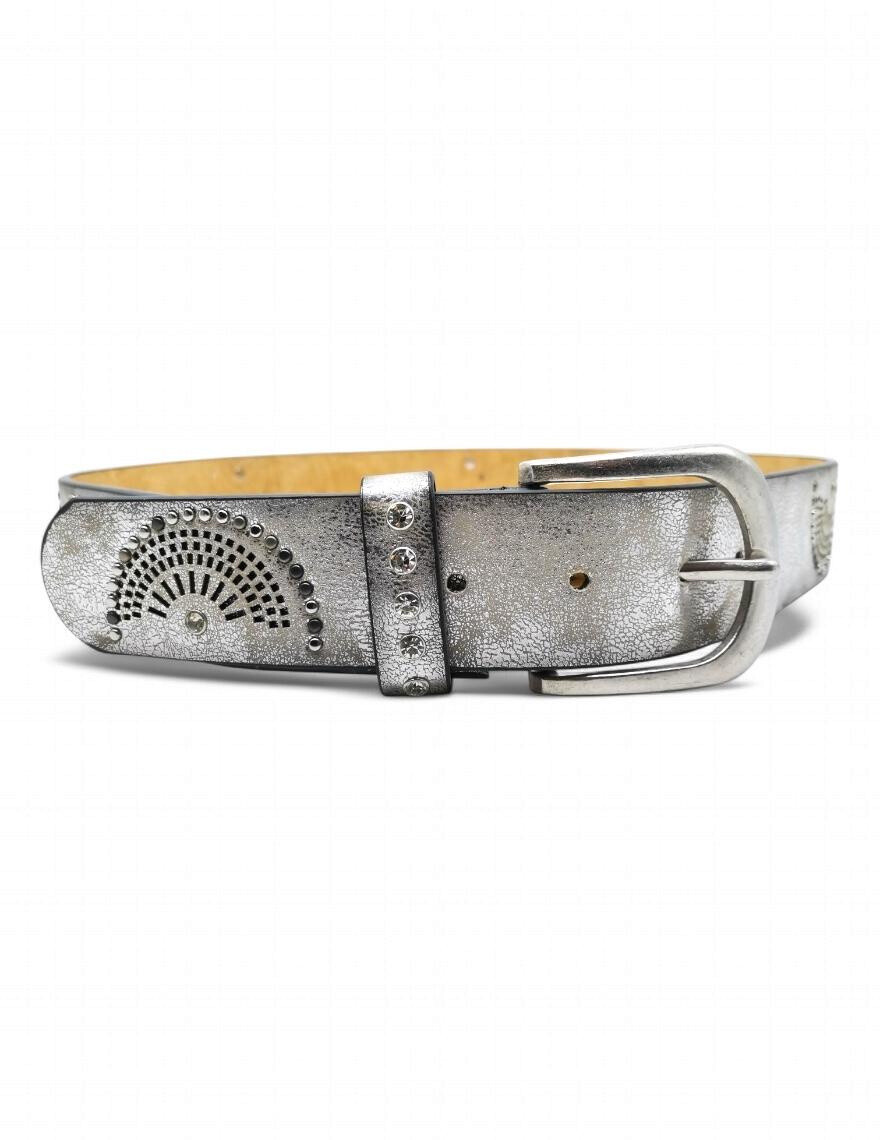 Wholesaler Best Angel-Fashion Kingdom - Studded and openwork belt