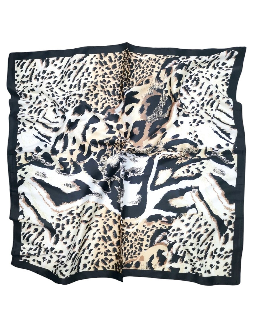 Wholesaler Best Angel-Fashion Kingdom - Small silk-touch leopard square