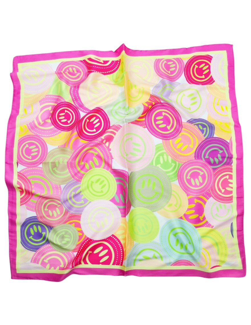Wholesaler Best Angel-Fashion Kingdom - Small silk touch smile square