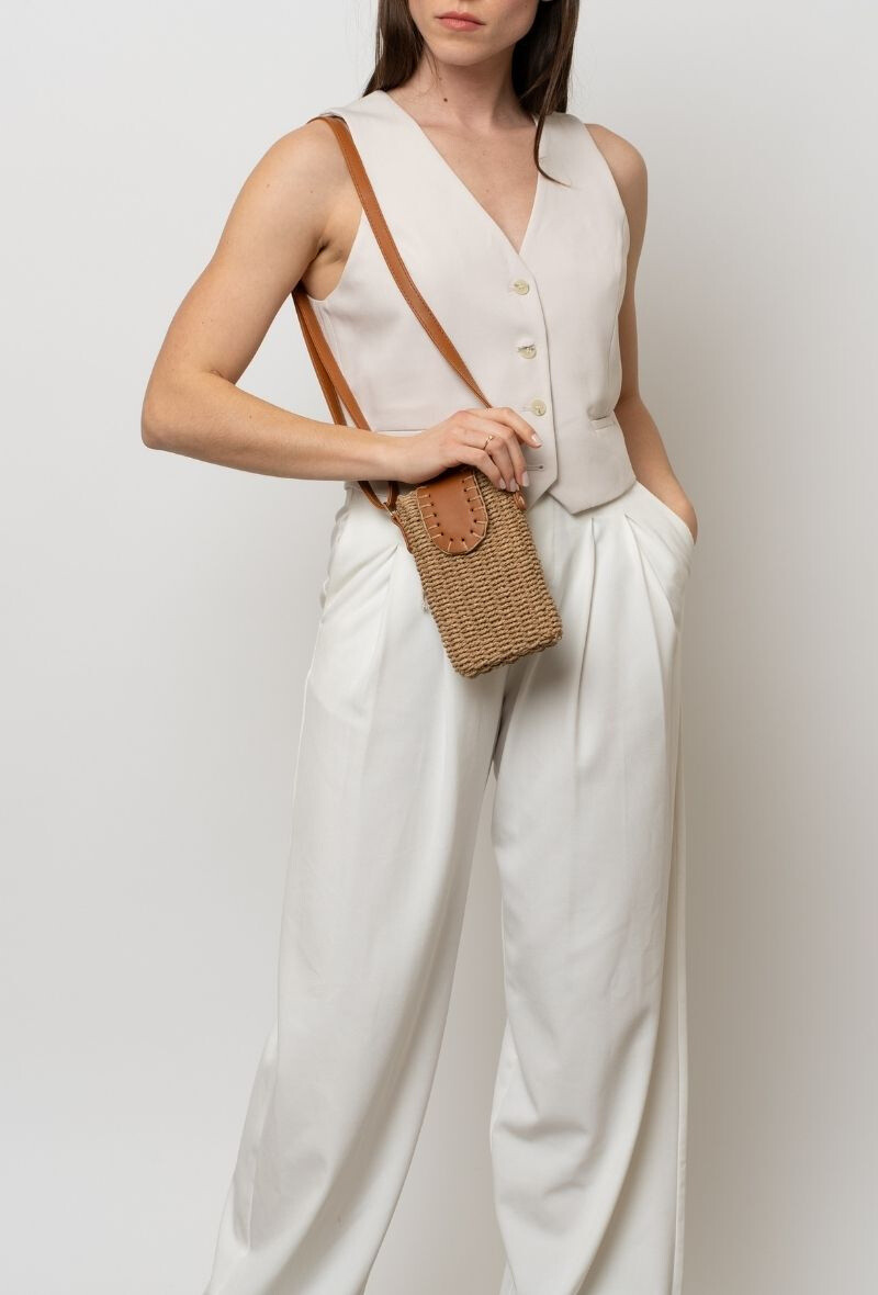 Wholesaler BESTINI - Braided phone holder, straw, bi-material, with shoulder strap, magnetic clasp