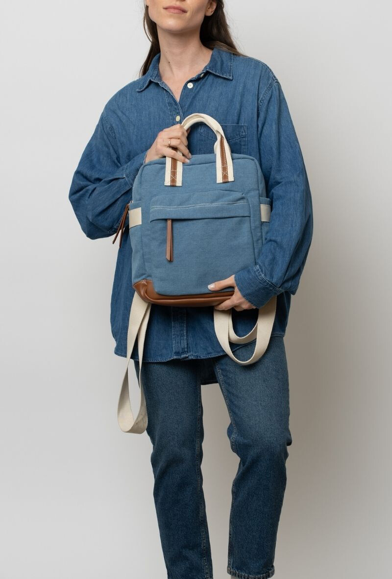 Wholesaler BESTINI - Classic backpack with front and side pockets, two-tone material