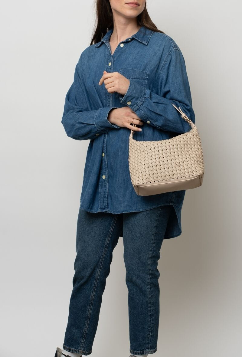 Wholesaler BESTINI - Classic bucket bag with double shoulder straps, braided effect