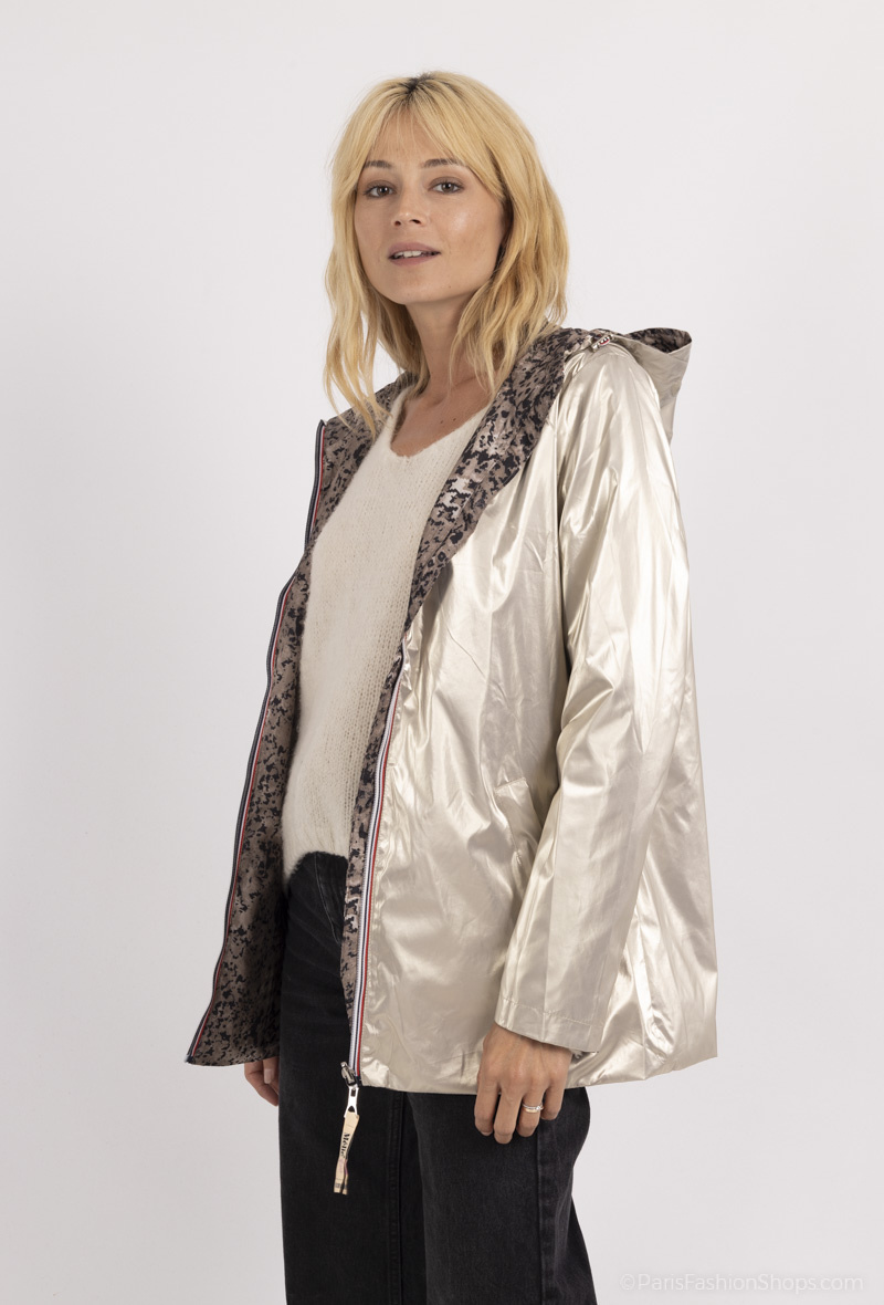 Mayorista Big Size Exclusive - **CAPUCHA DESMONTABLE** Parka corta reversible e impermeable con estampado de leopardo