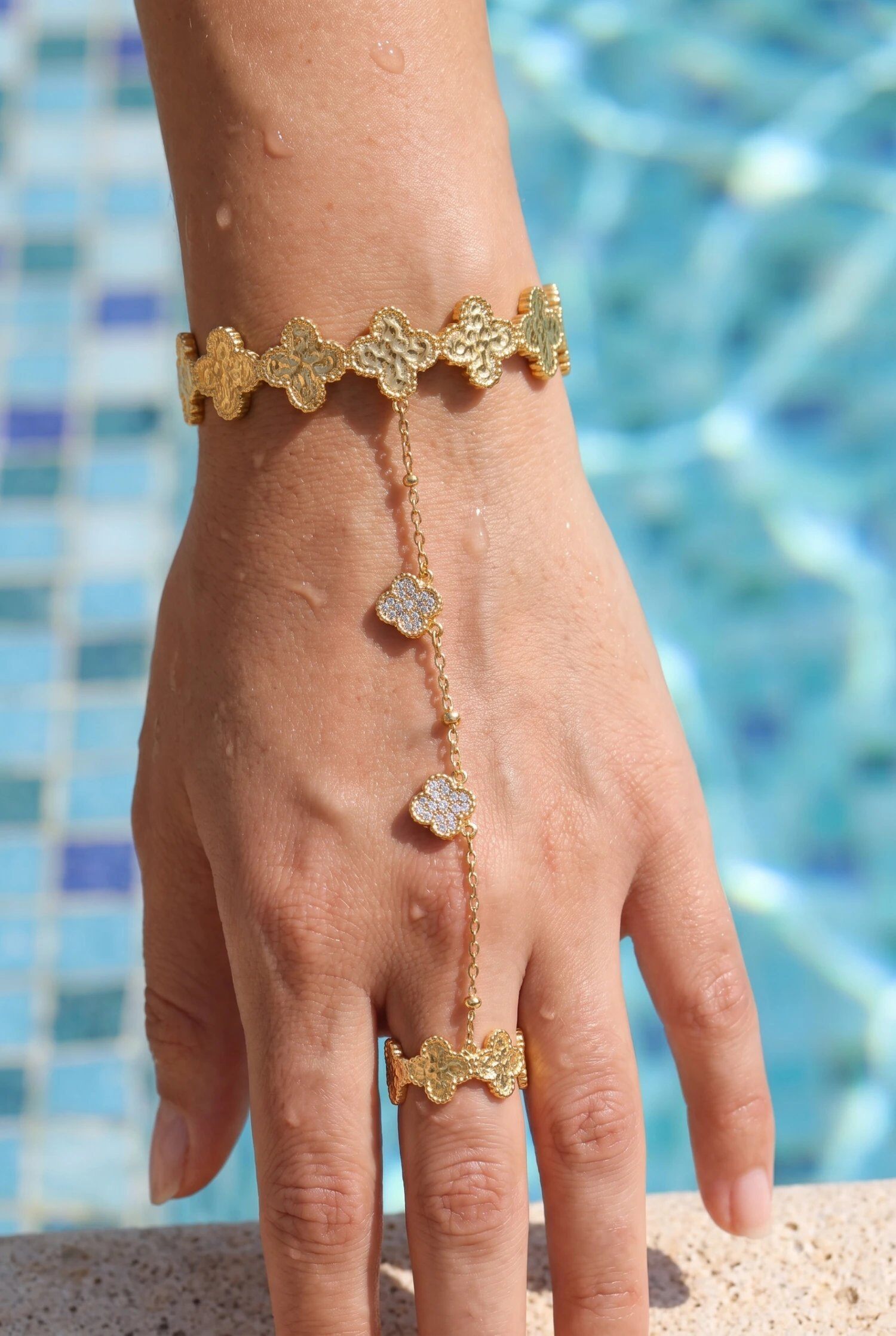 Grossiste Bijoux Mystères - Chaîne de main en acier inoxydable
