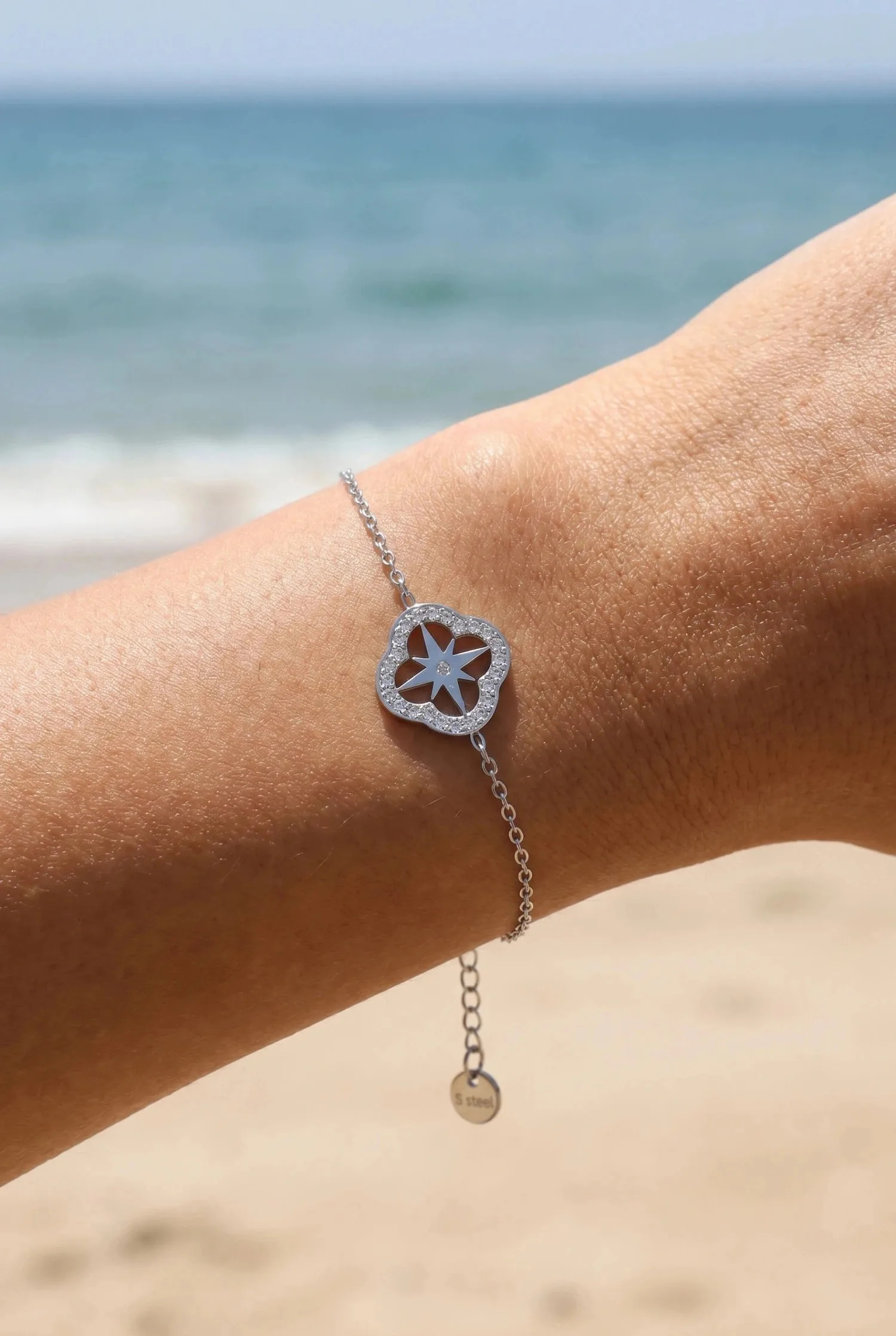 Grossiste Bijoux Mystères - Bracelet en acier inoxydable