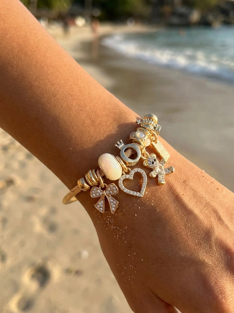 Grossista Bijoux Mystères - Bracciale rigido con ciondoli in metallo