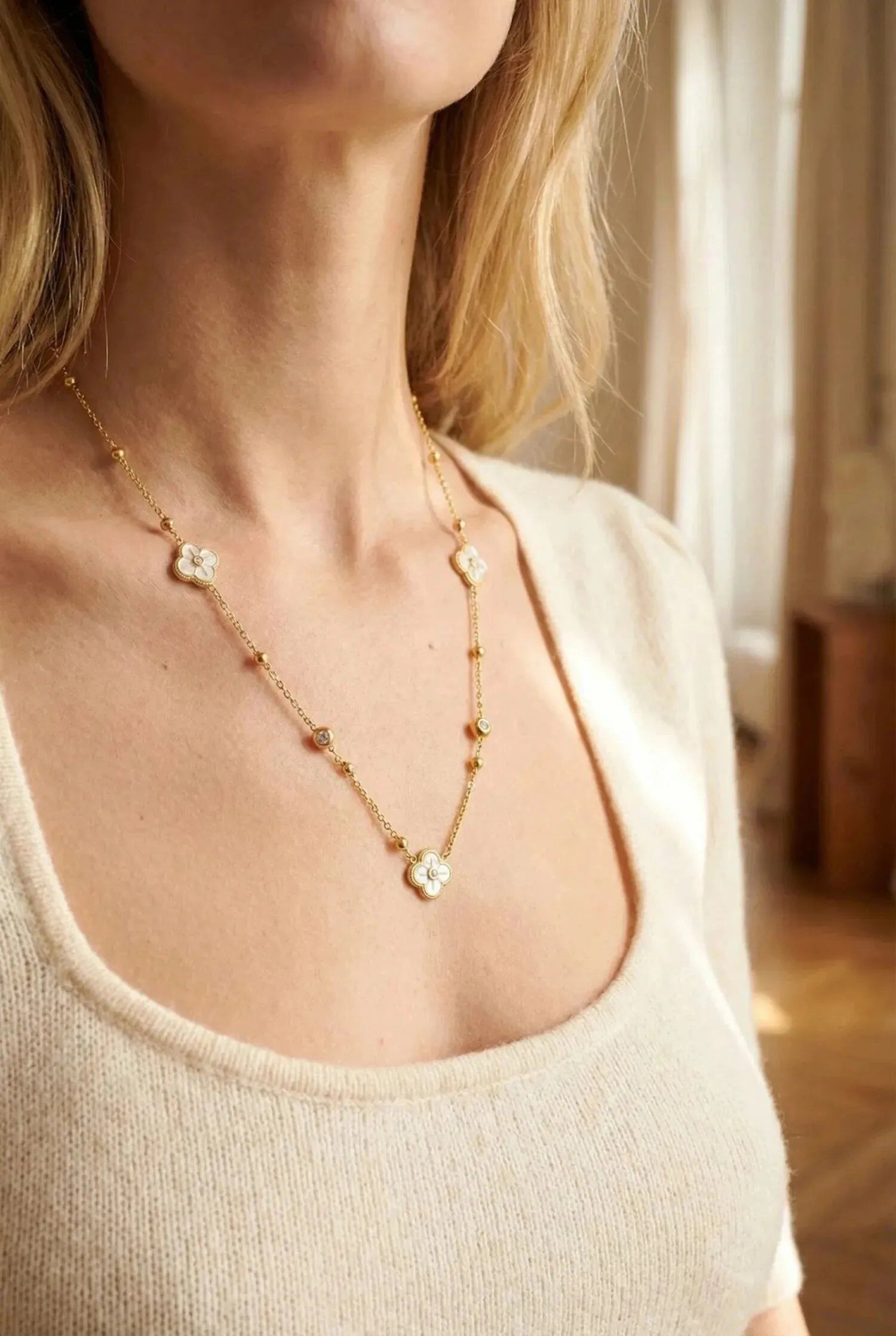 Grossiste Bijoux Mystères - Collier raffiné pour toutes les occasions