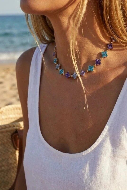 Grossista Bijoux Mystères - Collana con strass a trifoglio principessa colorata