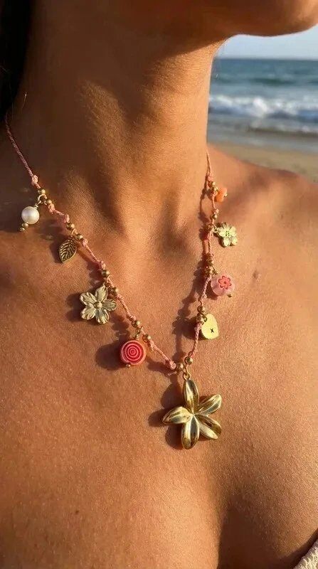 Grossiste Bijoux Mystères - Collier en acier inoxydable