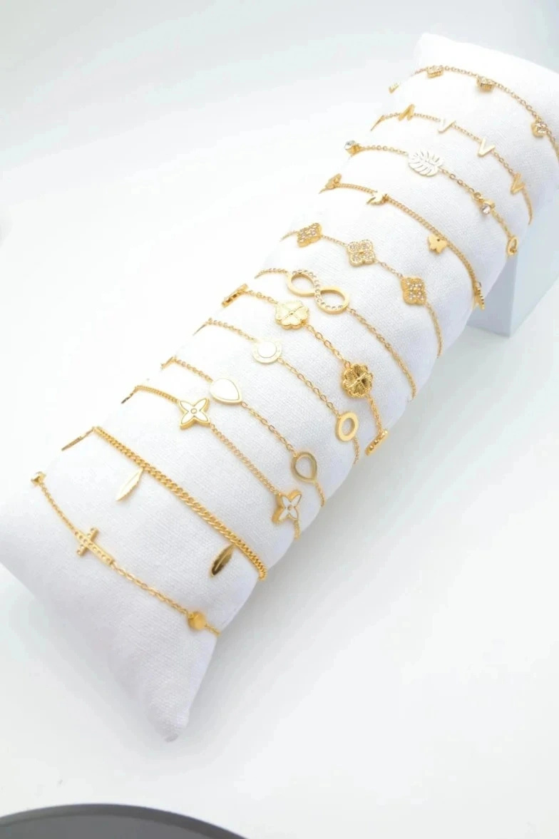 Grossiste Bijoux Mystères - Ensemble de bijoux livré avec présentoir