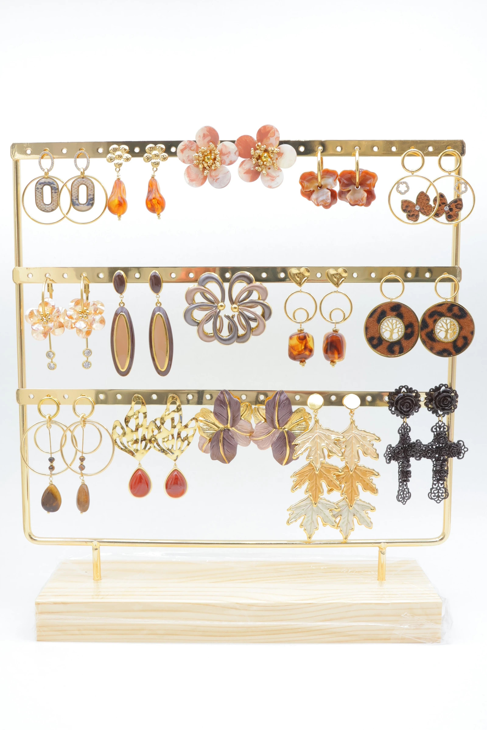 Grossiste Bijoux Mystères - Lot de 15 paires de boucles d'oreilles avec présentoir