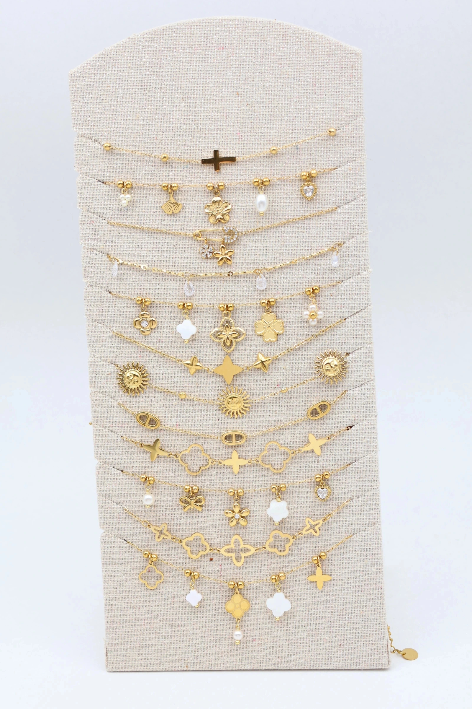 Grossiste Bijoux Mystères - Lot de 12 bracelets en acier inoxydable avec coussin