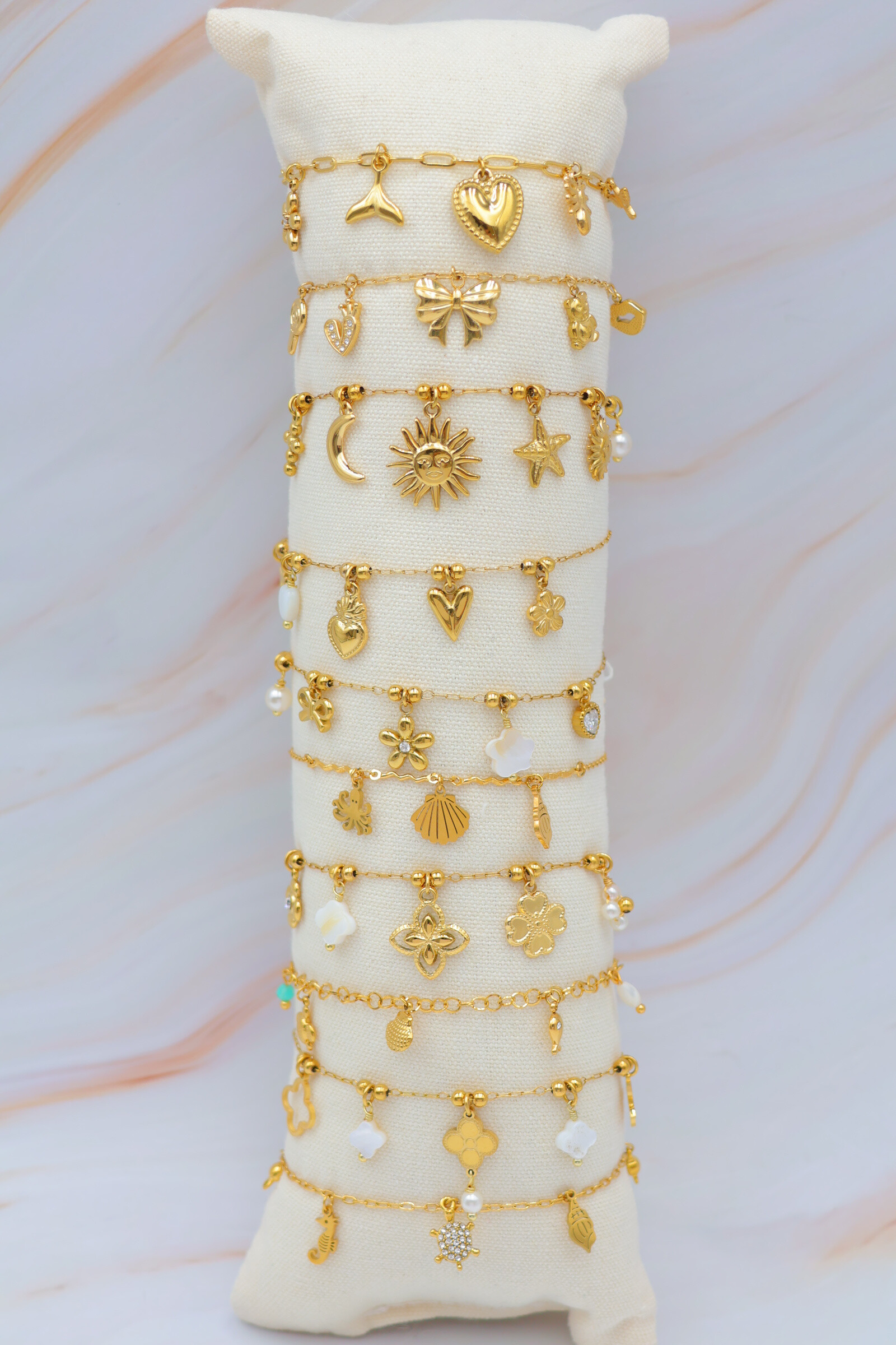 Großhändler Bijoux Mystères - 10er-Pack Edelstahlarmbänder mit Kissen