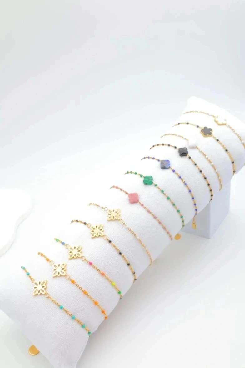 Grossiste Bijoux Mystères - Ensemble de bijoux livré avec présentoir
