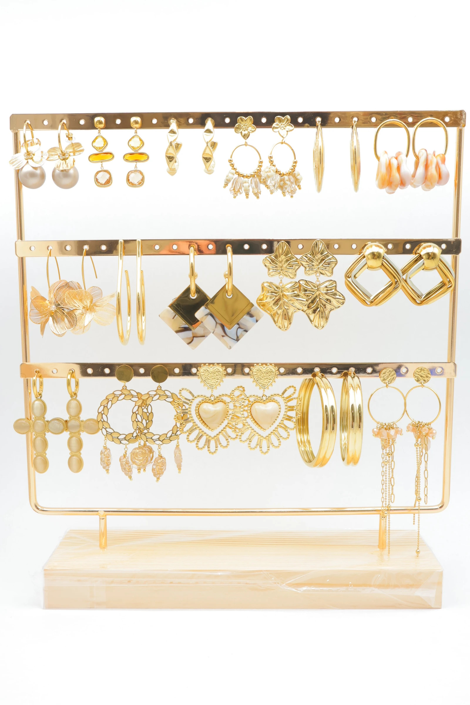 Grossiste Bijoux Mystères - Lot de 16 paires de boucles d'oreilles avec présentoir