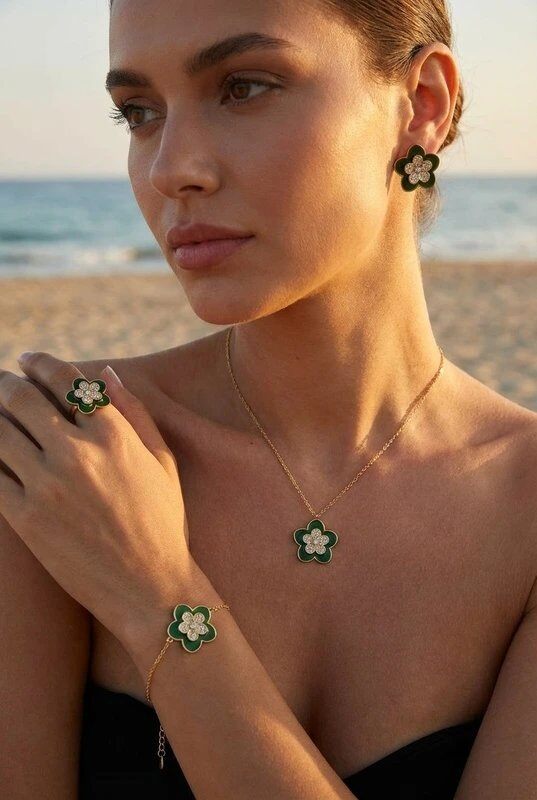 Grossiste Bijoux Mystères - Parure de bijoux en acier inoxydable