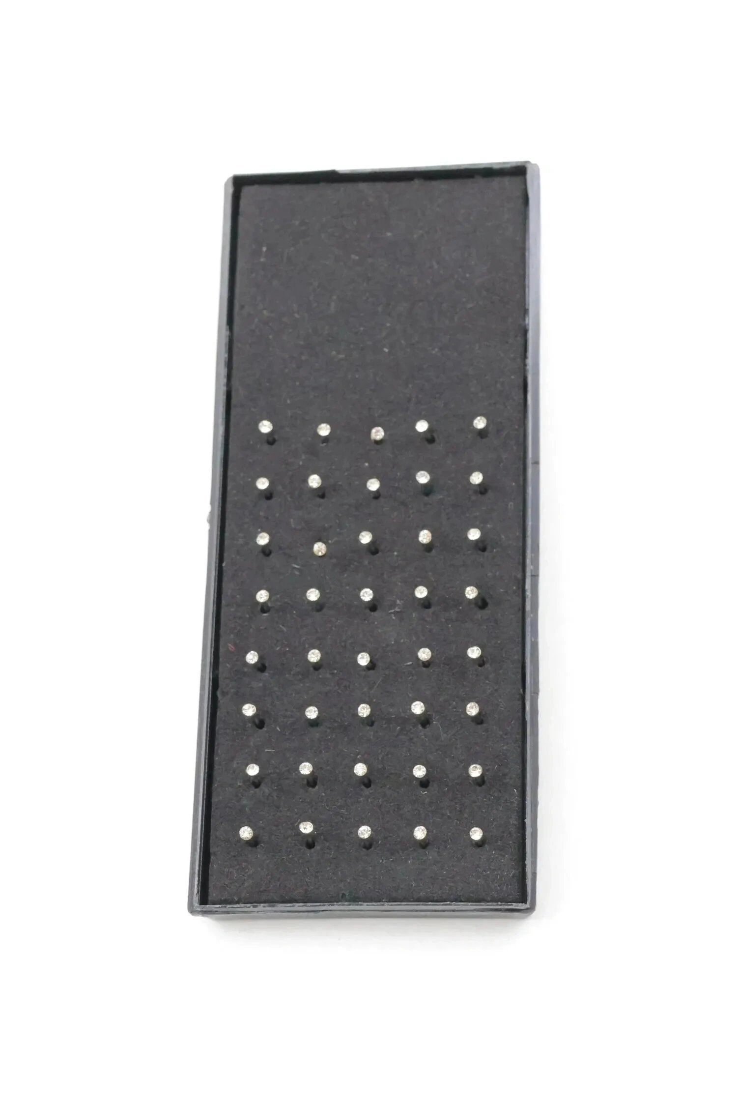 Grossiste Bijoux Mystères - Lot de 40 piercings de nez en acier inoxydable
