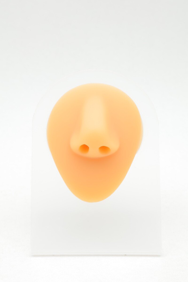 Grossiste Bijoux Mystères - Présentoir nez en silicone
