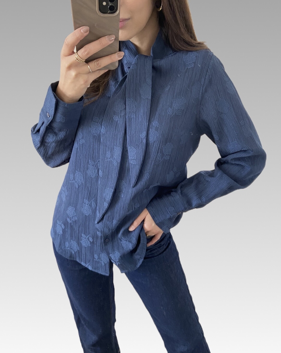 Wholesaler Bisou's project - Flower shirt with tie collar