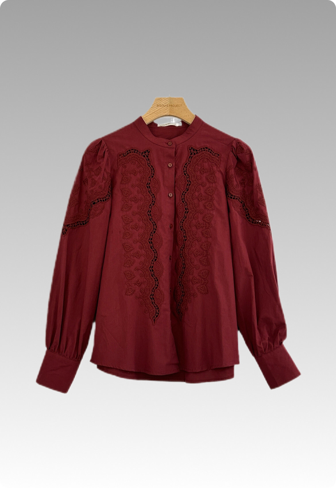 Wholesaler Bisou's project - EMBROIDERED MAO COLLAR SHIRT