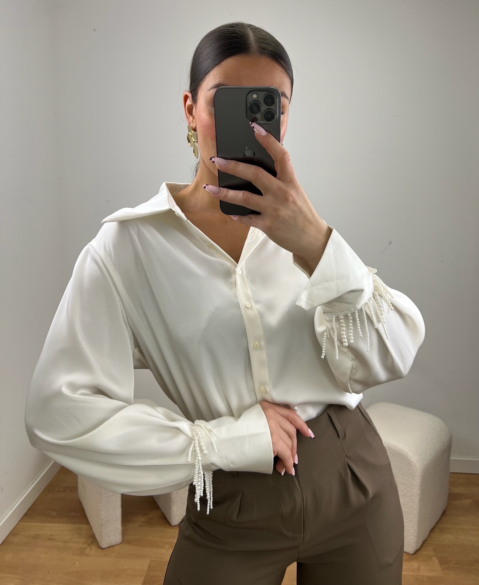Wholesaler Bisou's project - Pearl satin shirt
