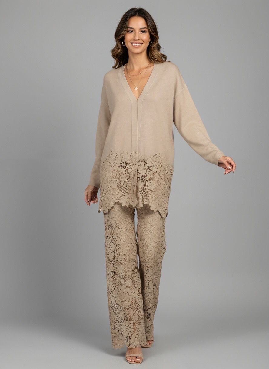 Soft and elegant sweater, viscose and polyamide, perfect for winter 2025, made in China.