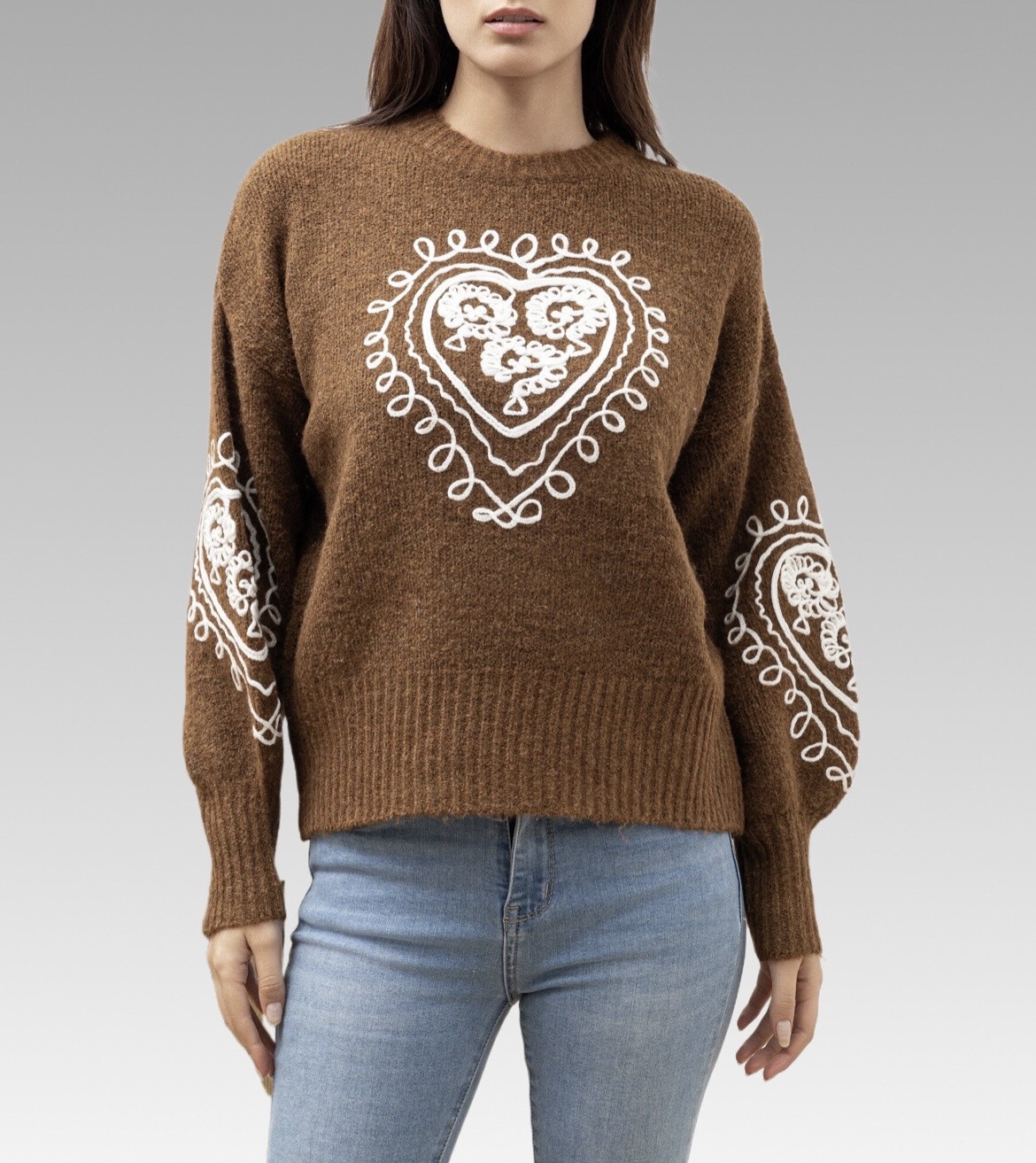 Wholesaler Bisou's project - Embroidered heart sweater