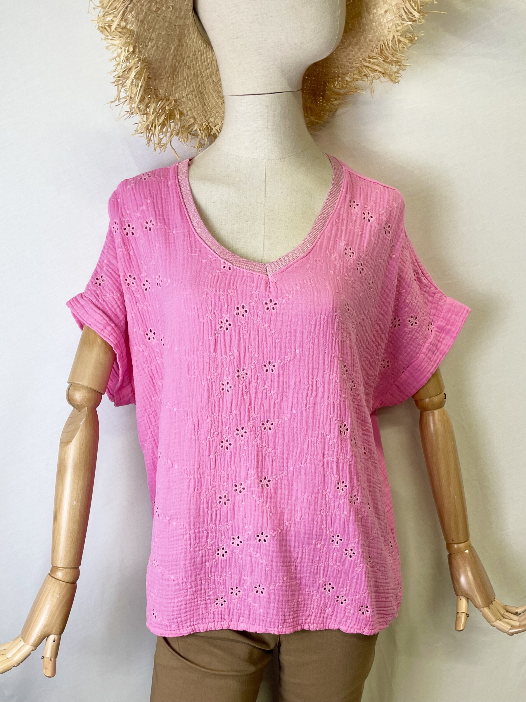Grossiste Bobo Glam' - Blouse en gaze de coton à broderie anglaise perforés