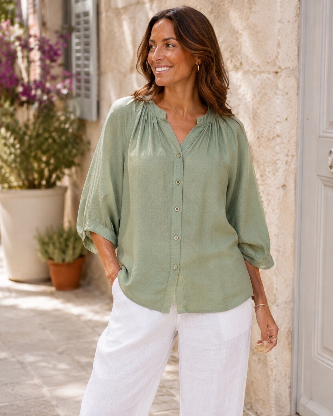 Wholesaler Bobo Glam' - Flowy crepe blouse with 3/4 puff sleeves