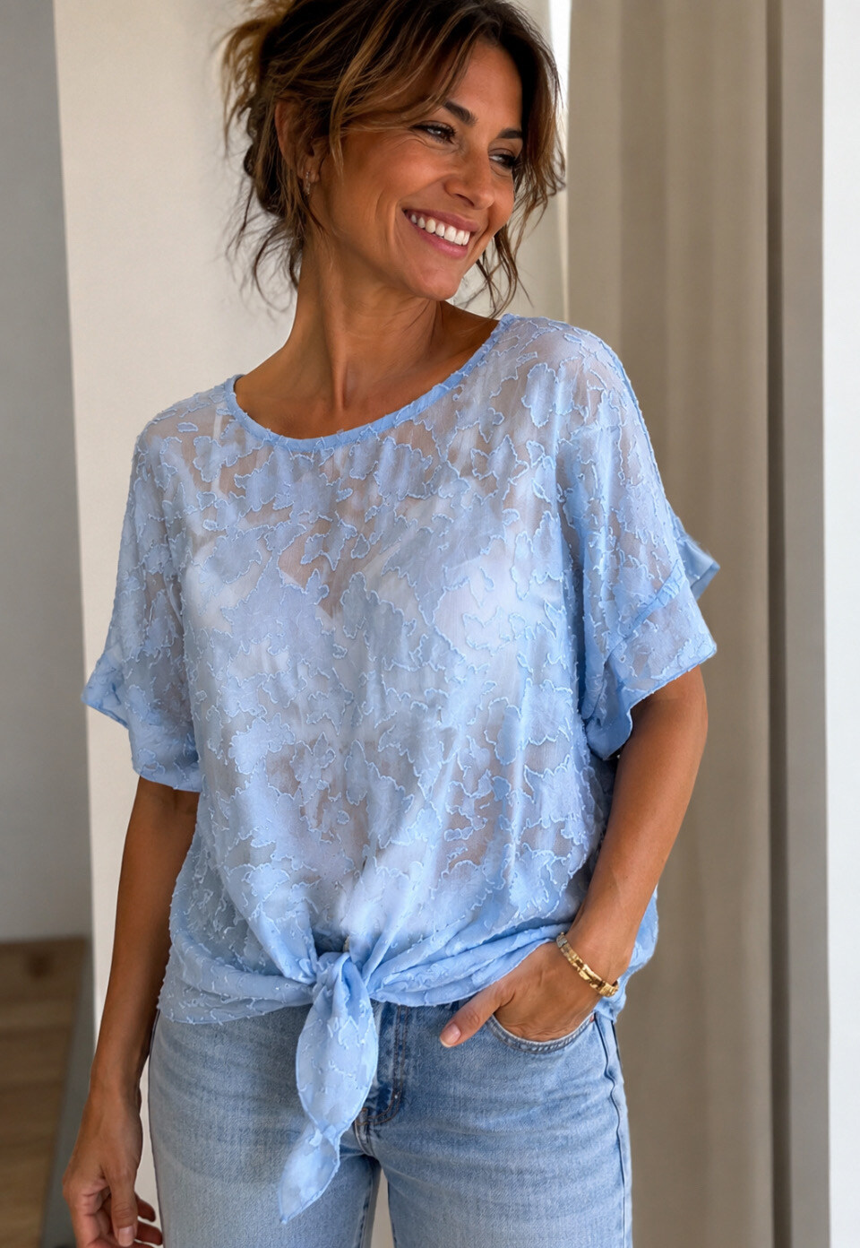 Großhändler Bobo Glam' - Halbtransparente Bluse zum Binden
