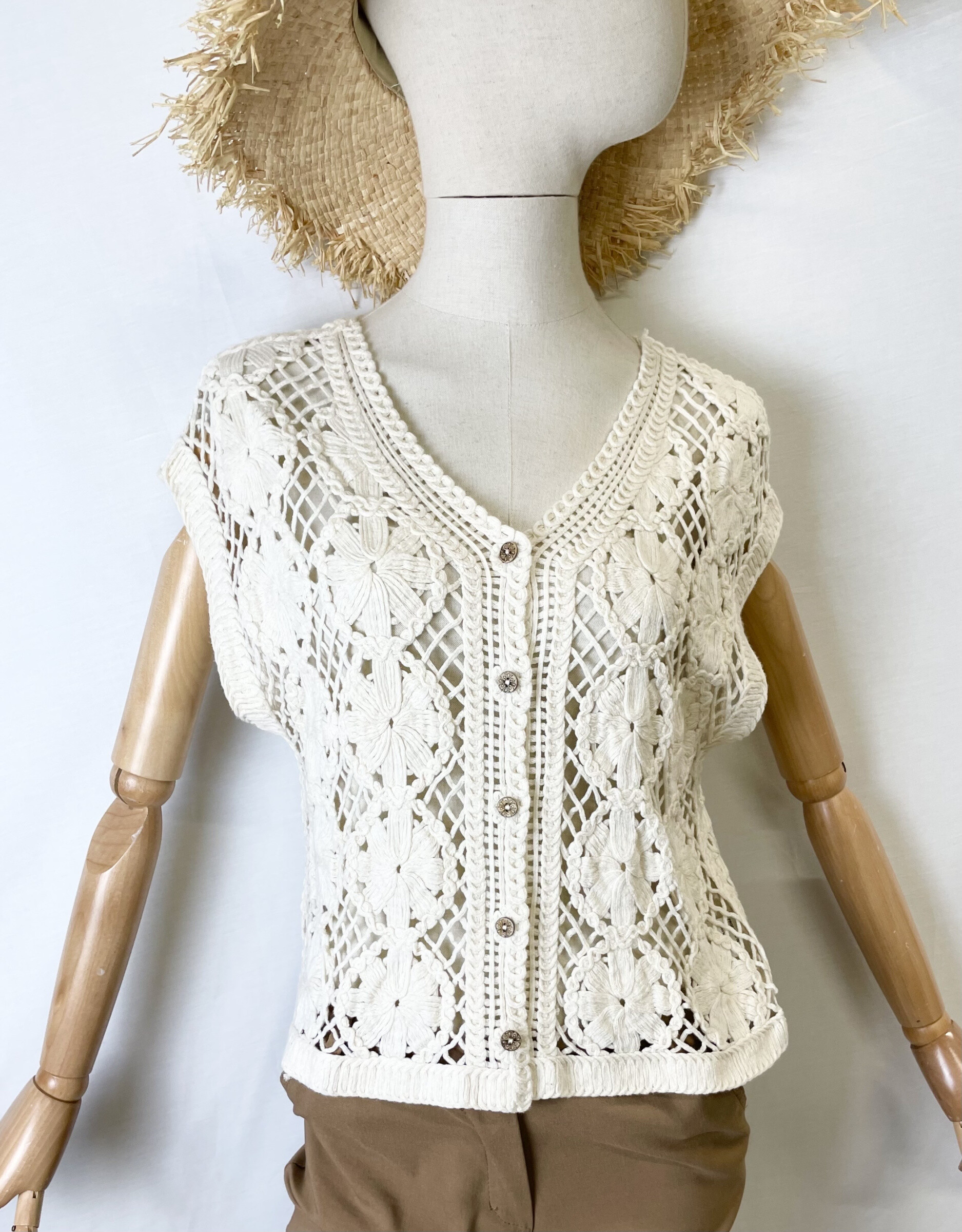 Wholesaler Bobo Glam' - Magnolia hook vest with sleeveless