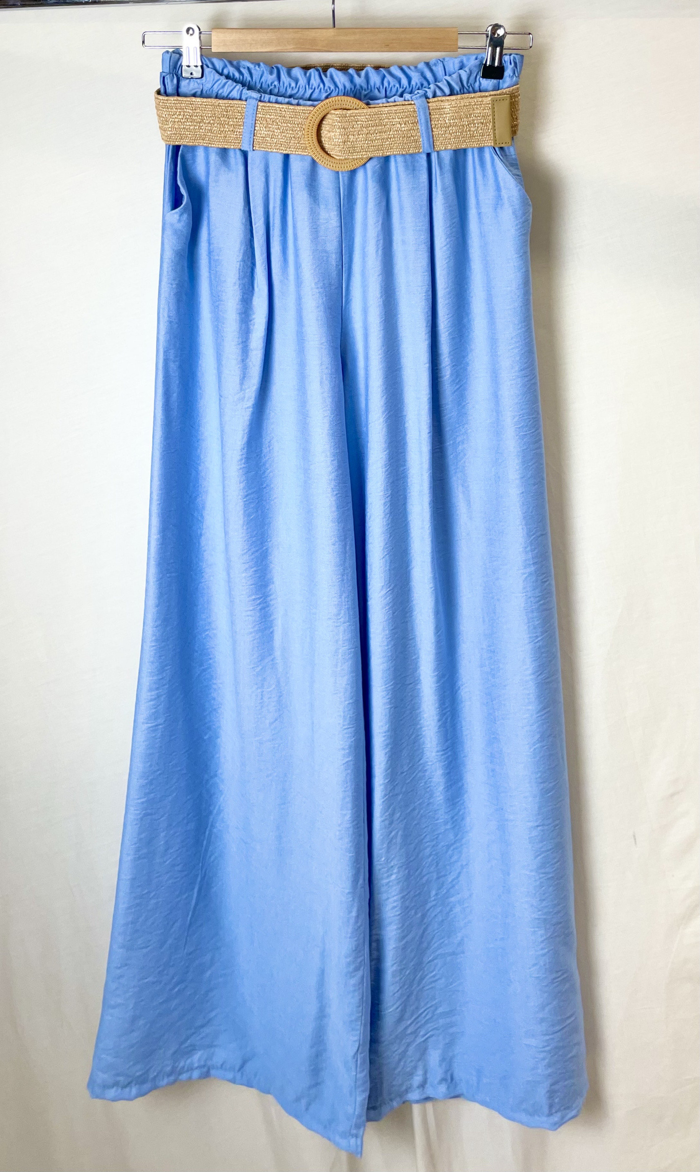 Grossiste Bobo Glam' - Pantalon fluide , poché à ceinture.