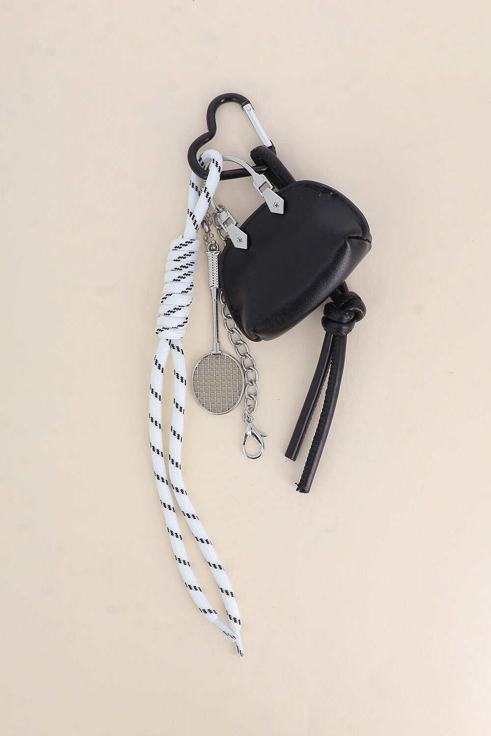 Grossiste Bohm - Grigri de sac - raquette, cordon en simili cuir noué, lacet, petit sac à main en simili cuir