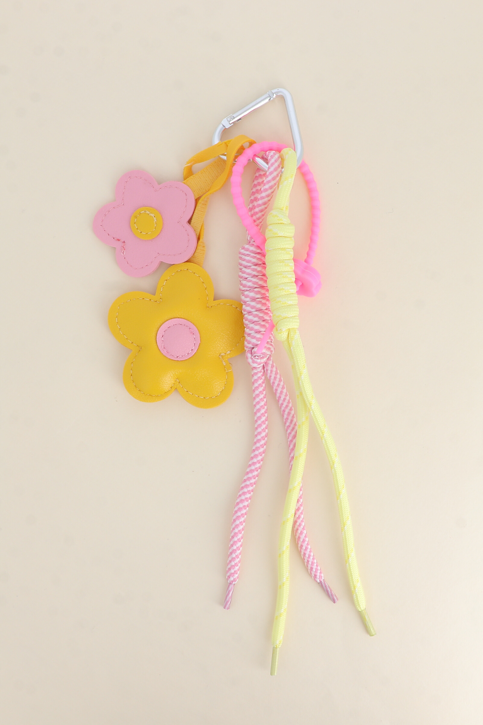 Wholesaler Bohm - Bag grigri - attachment, 2 laces, double flower in faux leather