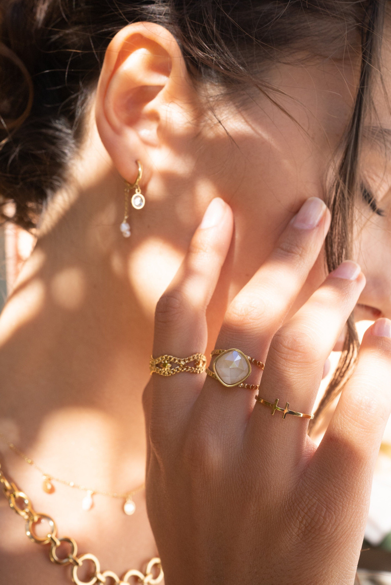Großhändler Bohm - Goldener Léa-Ring – 10 mm geschliffene Kristalle