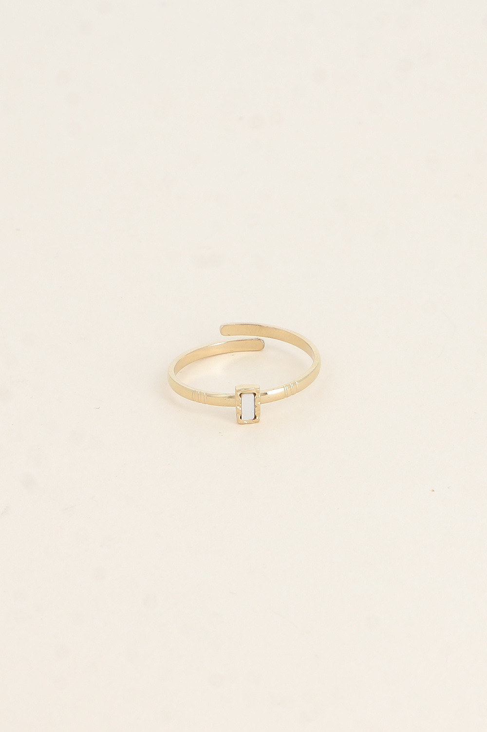 Grossiste Bohm - Bague fine - petite pierre naturelle rectangulaire