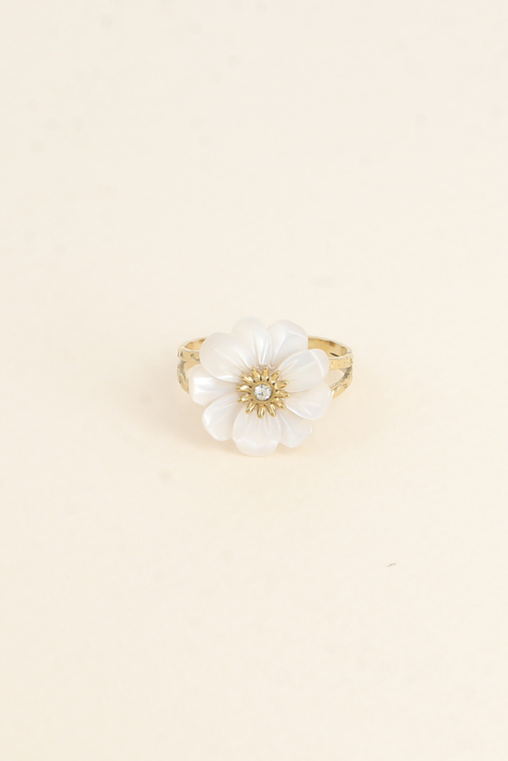 Großhändler Bohm - Ring - Blume aus Naturstein und Zirkonoxid